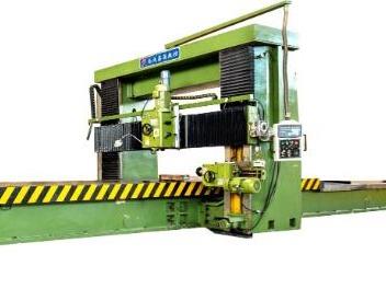 خدمات ماشینکاری فرز دروازه ای و فرز CNC