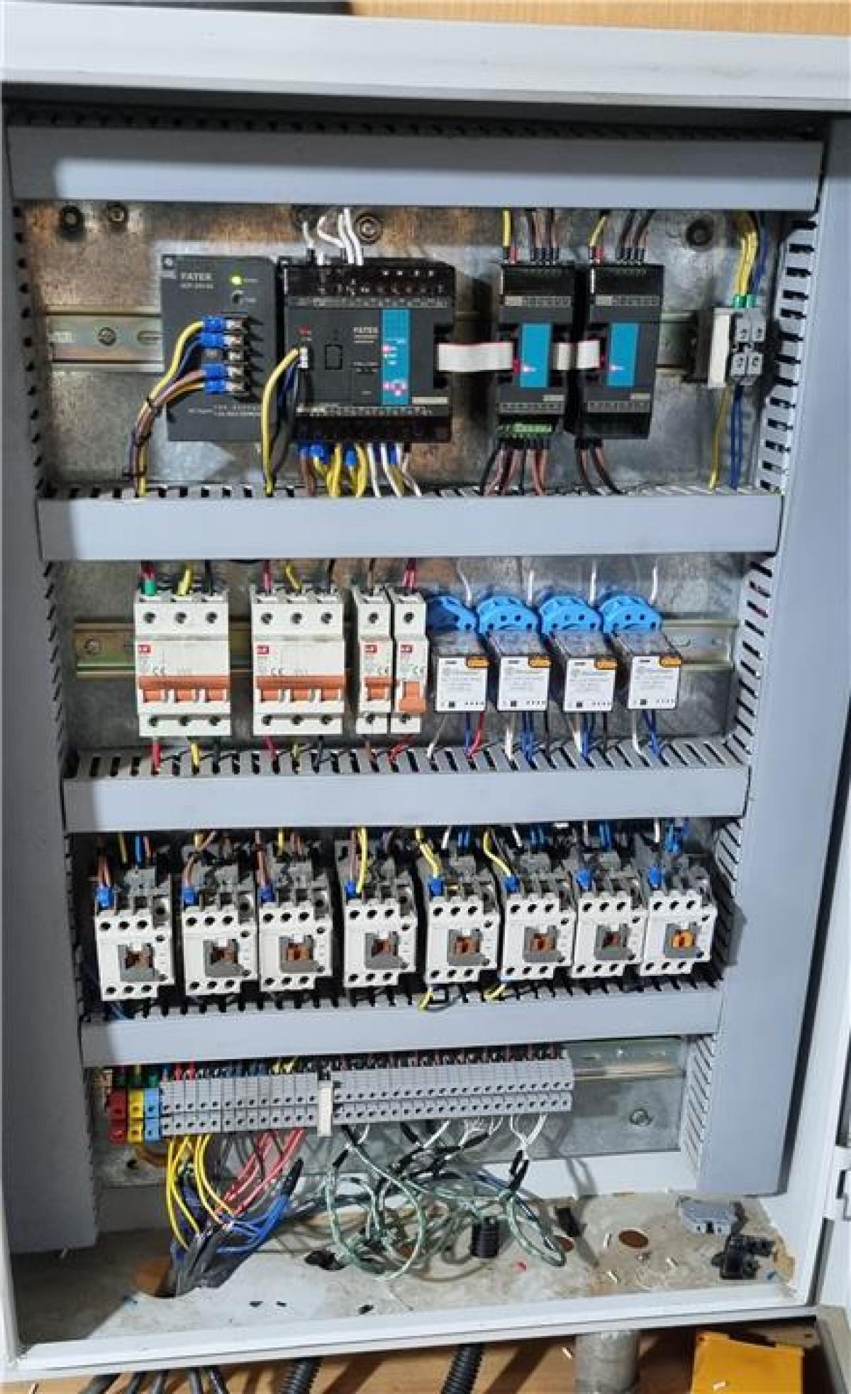 خدمات مهندسی برق  صنعتی و ابزار دقیق در اهواز و فروش کلیه لوازم برق صنعتی