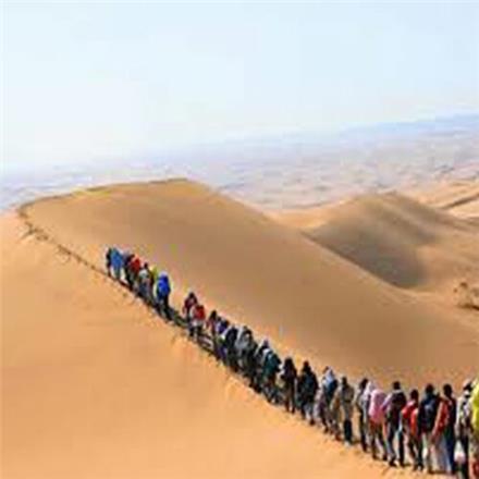 برگزاری تورهای کویر مرنجاب و ابوزیداباد