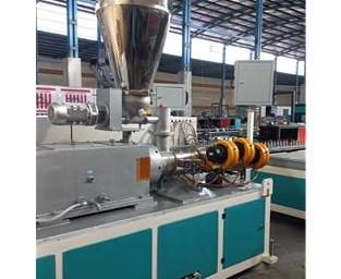 سازنده خطوط تولید پانل دیوارپوش و ابزار پی وی سی