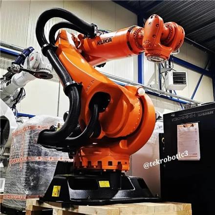 فروش ربات صنعتی (تِک رباتیک)