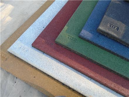 کفپوش لاستیکی گرانولی پارکی