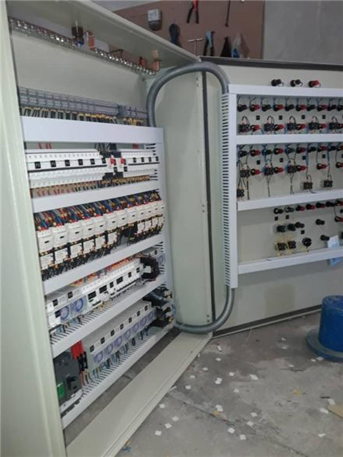 ساخت تابلو برق ، برق صنعتی ، اتوماسیون صنعتی ، plc
