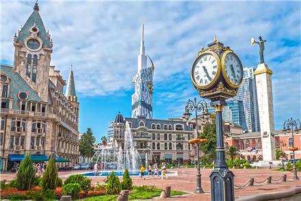 تور گرجستان (  باتومی + تفلیس )  زمینی با اتوبوس اقامت در هتل RAIN BOW + BEAUMOND GARDEN 4 ستاره